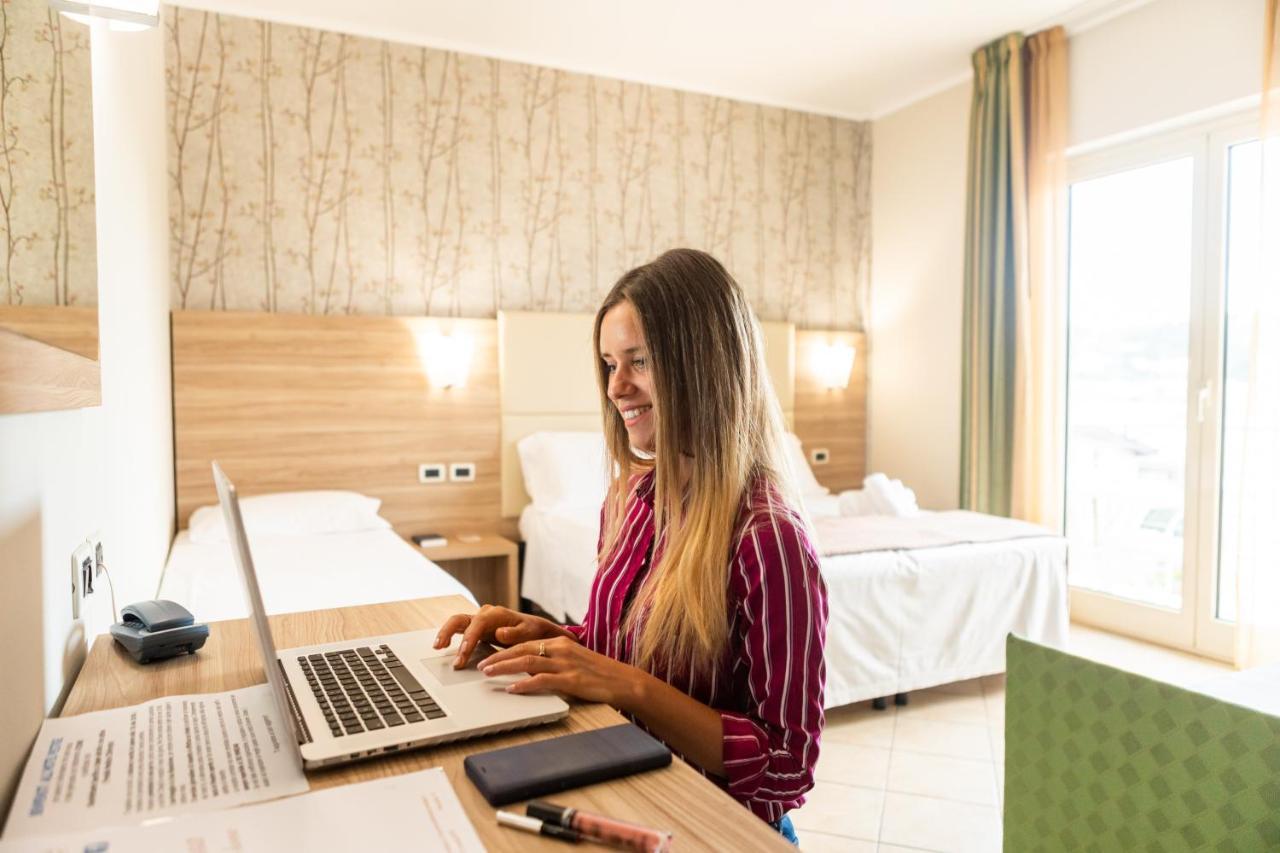 Prestige Hotel 3*