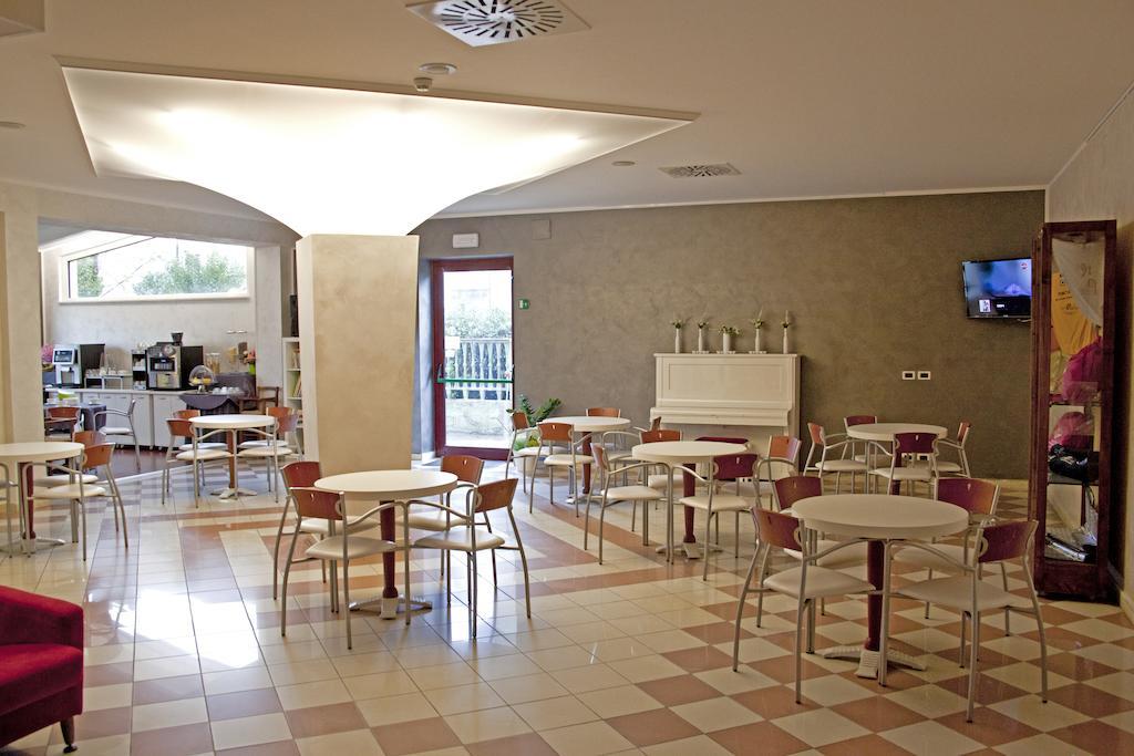 Prestige Hotel 3*